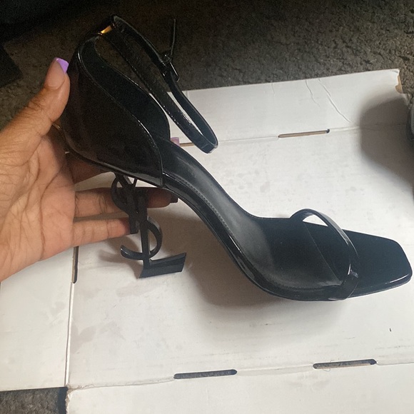 I wore them like 3 times but still in good condition - Picture 3 of 8